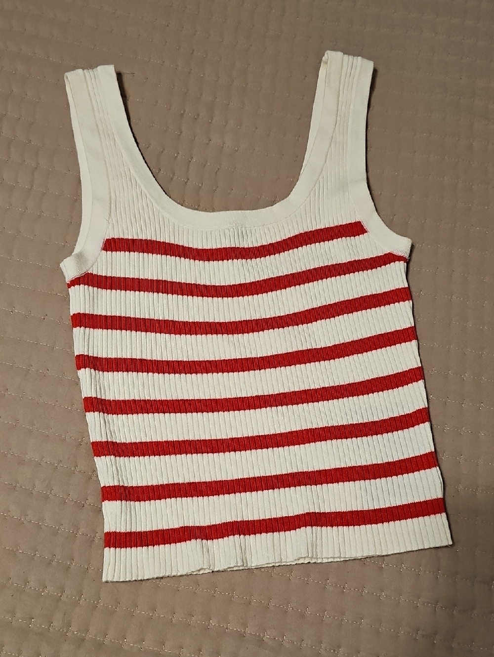 H&M White and Red Ribbed Striped Tank Top
